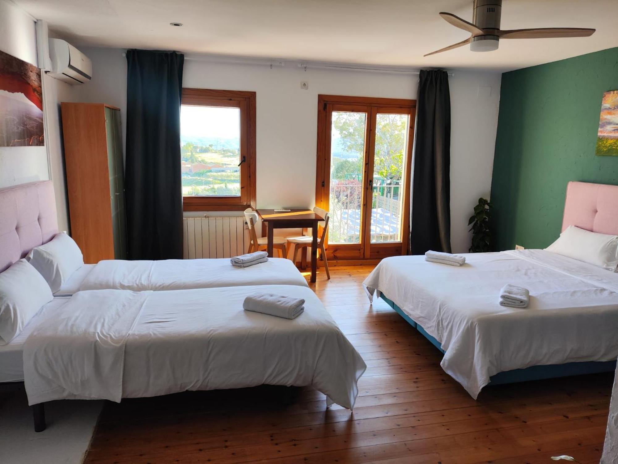 L'Olivera Casa Rural กาสเตญบิสบาล ภายนอก รูปภาพ